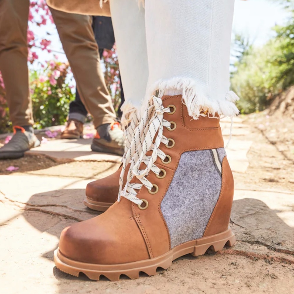 Joan Of Arctic Wedge III Lexie Bootie